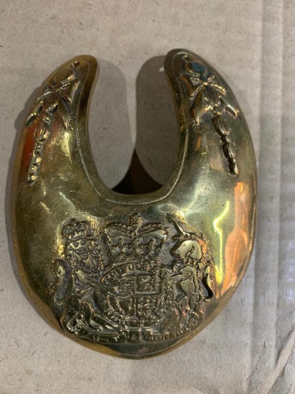 BRITISH Military Brass GORGET 1775 - 1776 REVOLUTIONARY WAR